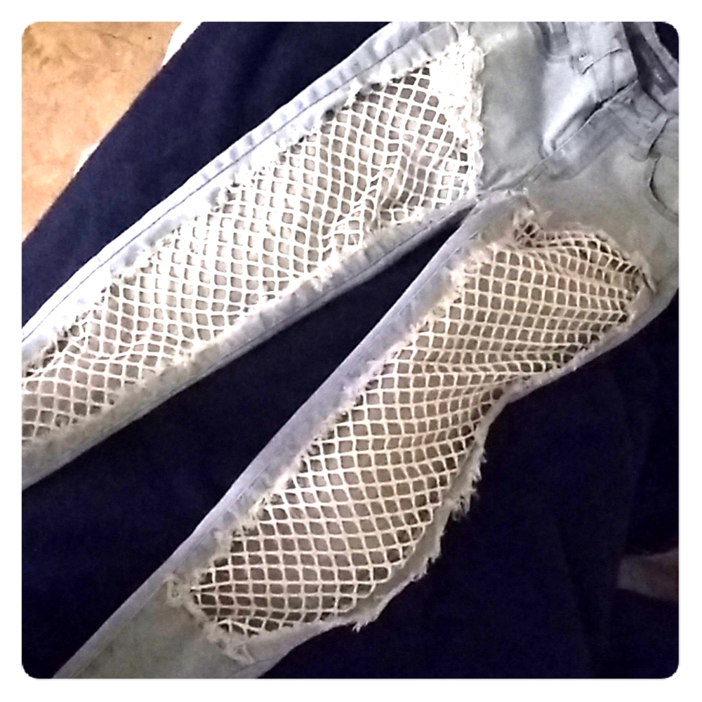 Sky blue netted jeans